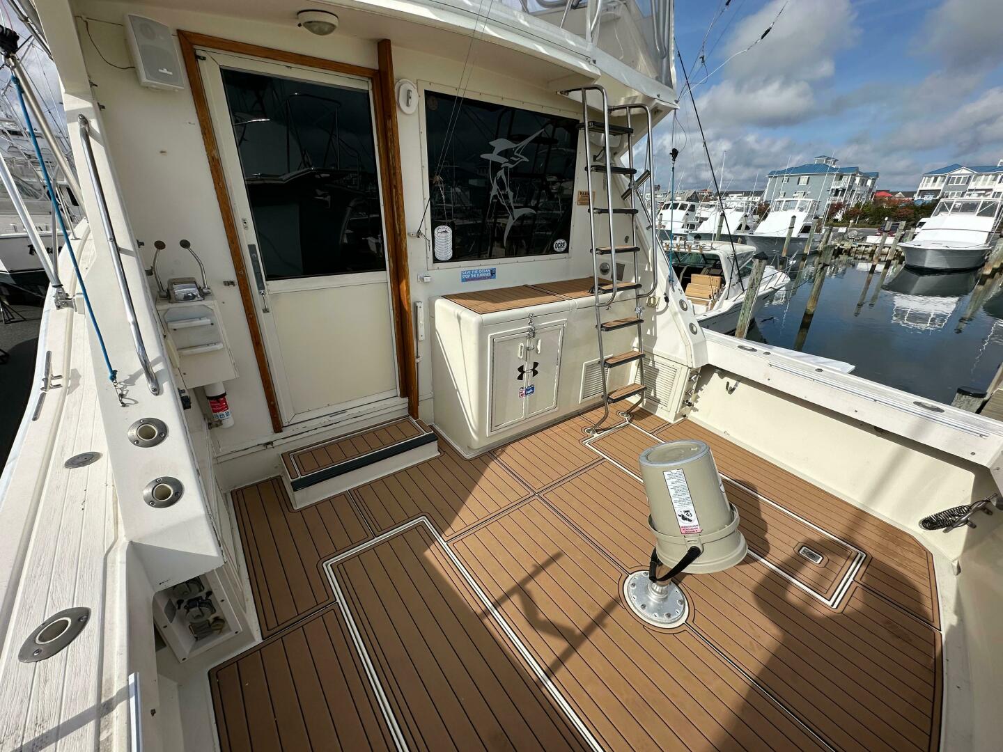 Slide: The Image of Viking 41 Convertible 1985 - 4790824