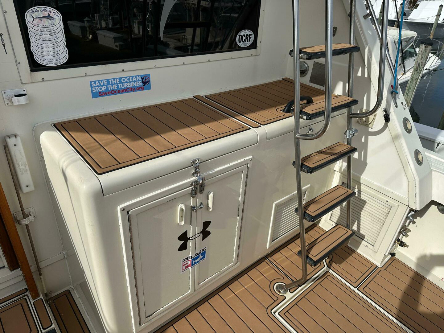 Slide: The Image of Viking 41 Convertible 1985 - 4790826