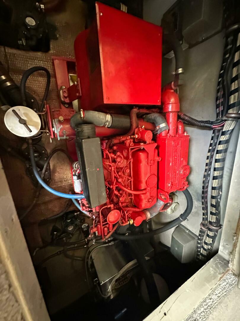 Slide: The Image of Viking 41 Convertible 1985 - 4790838