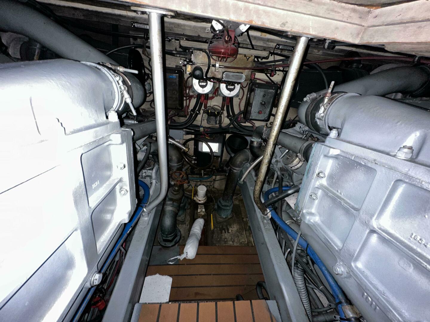 Slide: The Image of Viking 41 Convertible 1985 - 4790845