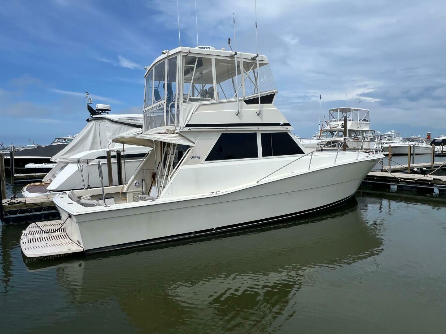 Slide: The Image of Viking 41 Convertible 1987 - 5487215