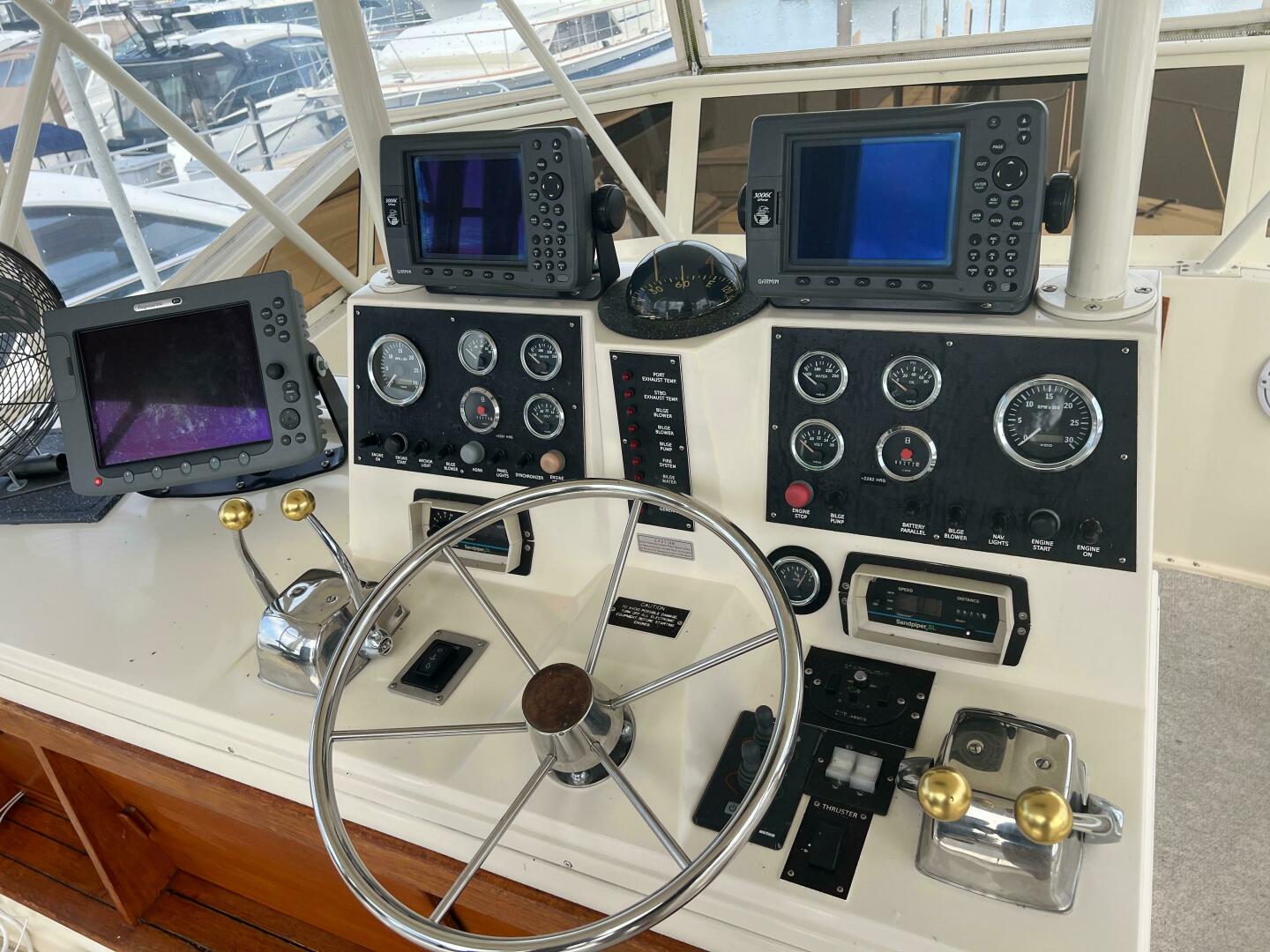 Slide: The Image of Viking 41 Convertible 1987 - 5487225