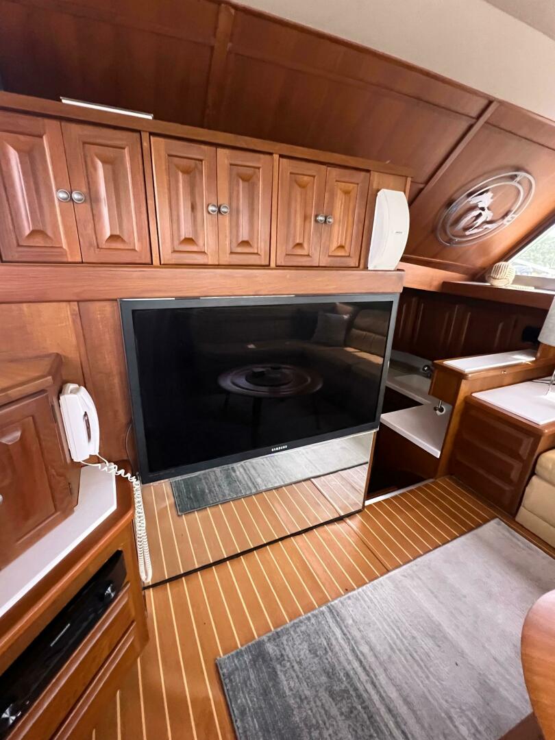 Slide: The Image of Viking 41 Convertible 1987 - 5487233