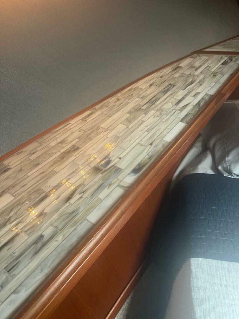 Slide: The Image of Viking 41 Convertible 1987 - 5487242