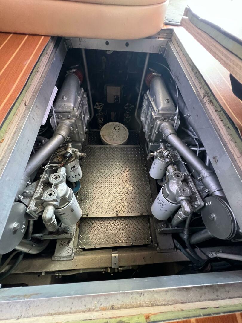 Slide: The Image of Viking 41 Convertible 1987 - 5487249