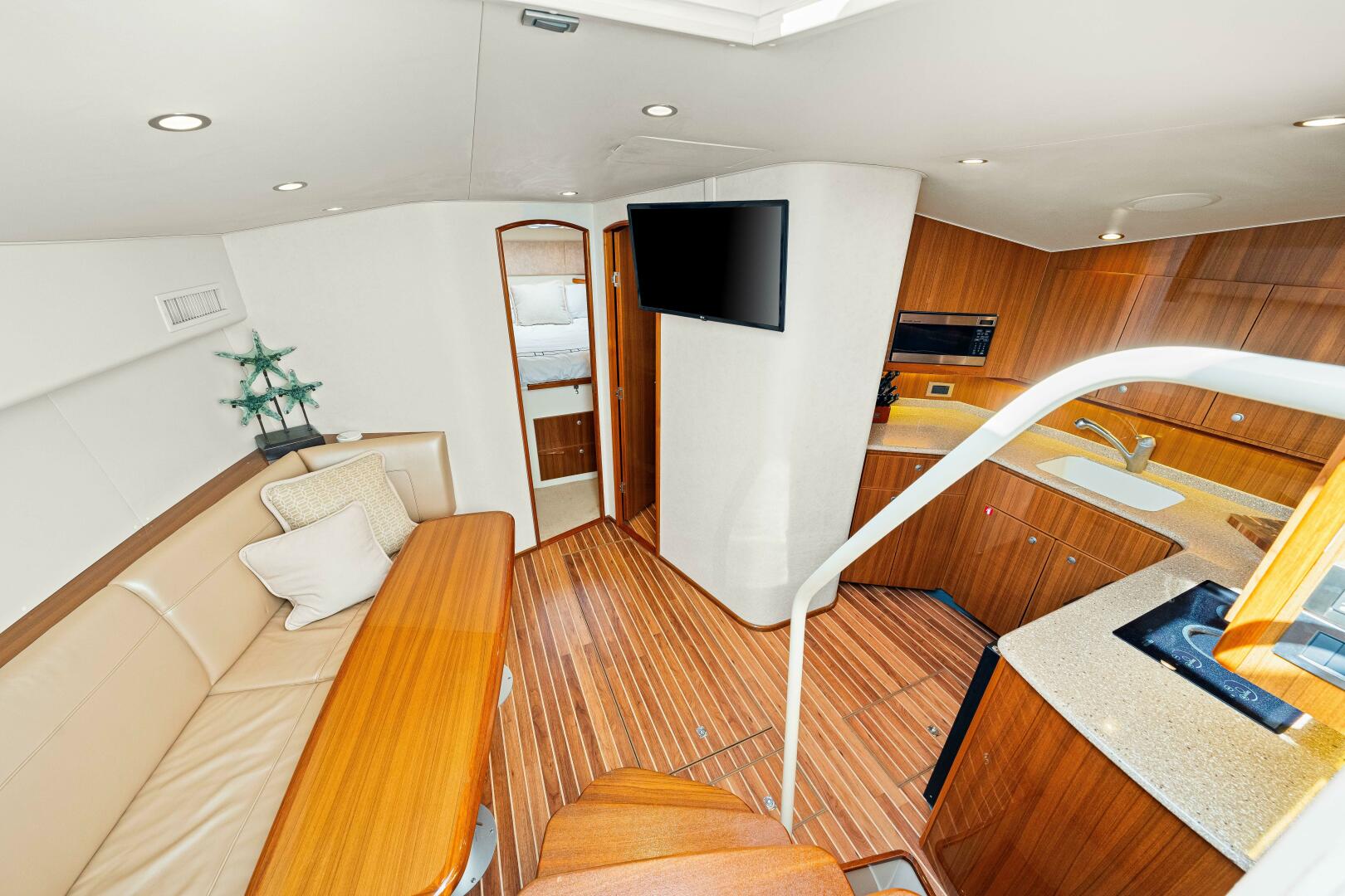 Slide: The Image of 2012 Viking 42 Open "Bad Habits" - Salon - 5417328