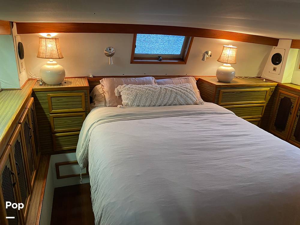 Slide: The Image of Captains Quarters - 11438157