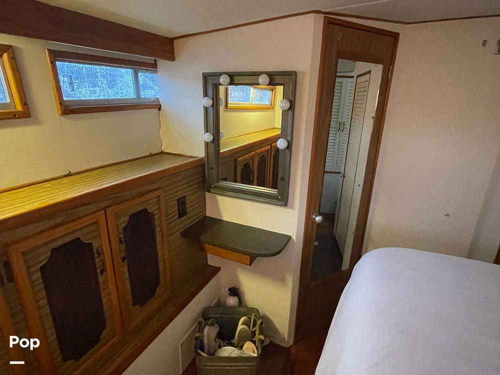 Slide: The Image of Captains Quarters Shaving Station - 11438162