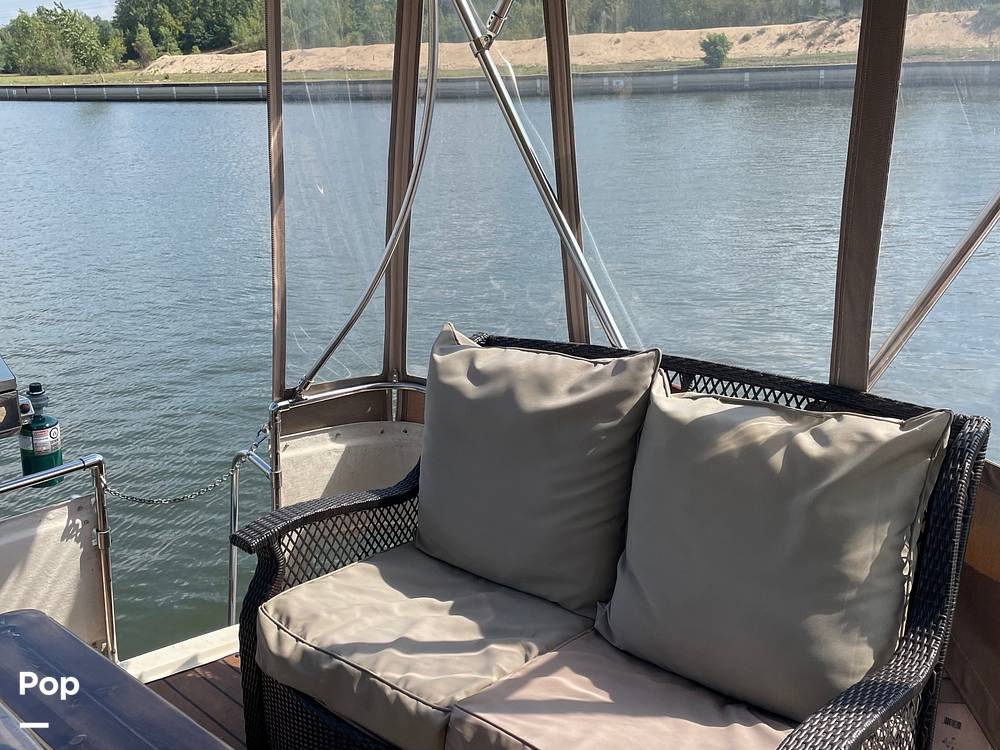 Slide: The Image of Viking 43 Double Cabin Motoryacht 1976 - 11438185