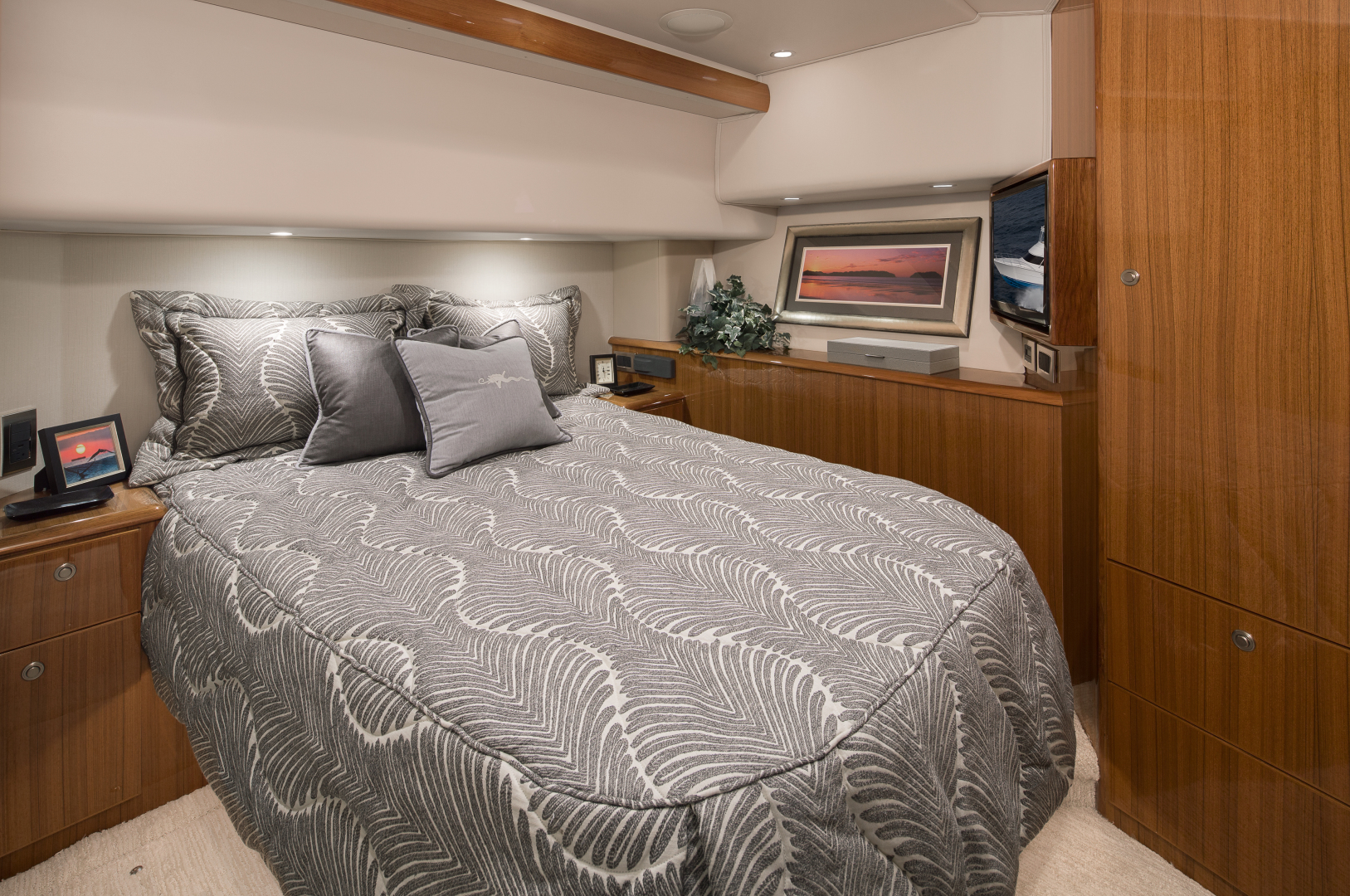 Slide: The Image of Master Stateroom - 1213049