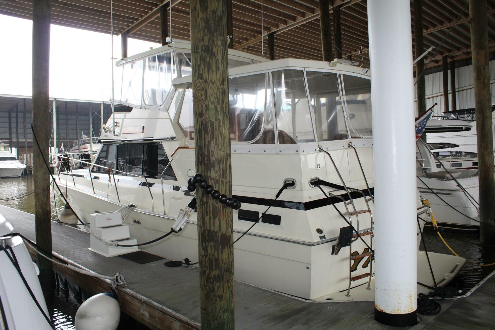 Slide: The Image of Viking 44 Motor Yacht 1986 - 5291321