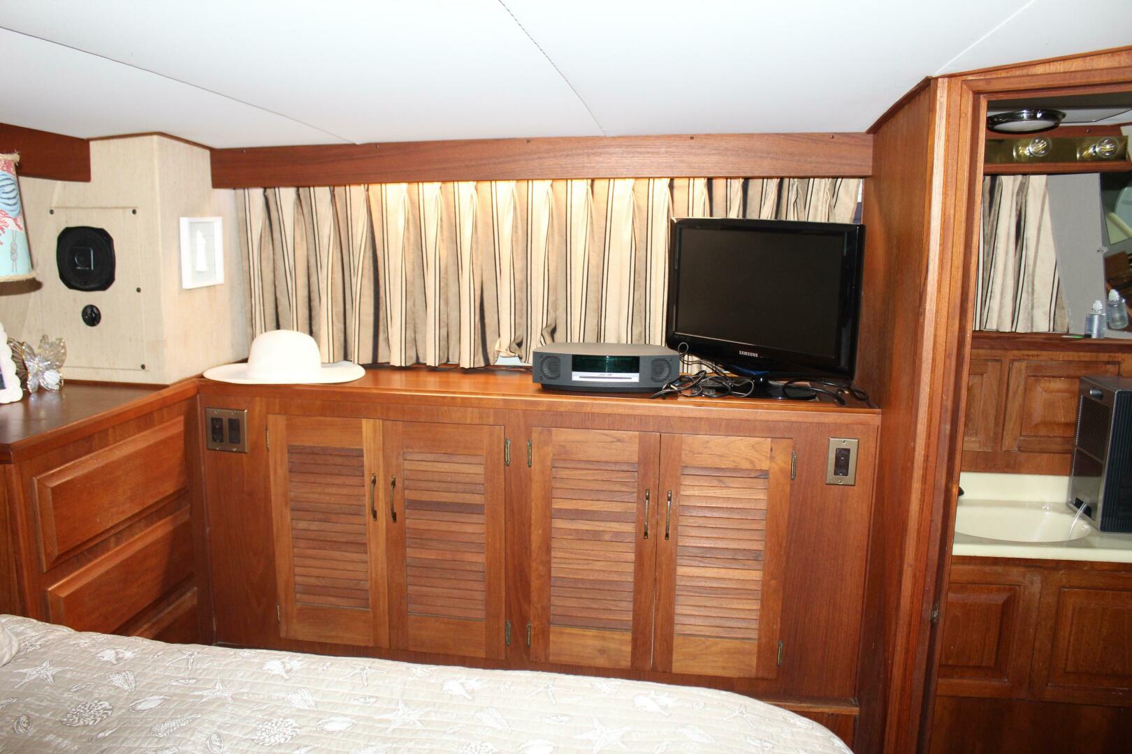 Slide: The Image of Viking 44 Motor Yacht 1986 - 5291323