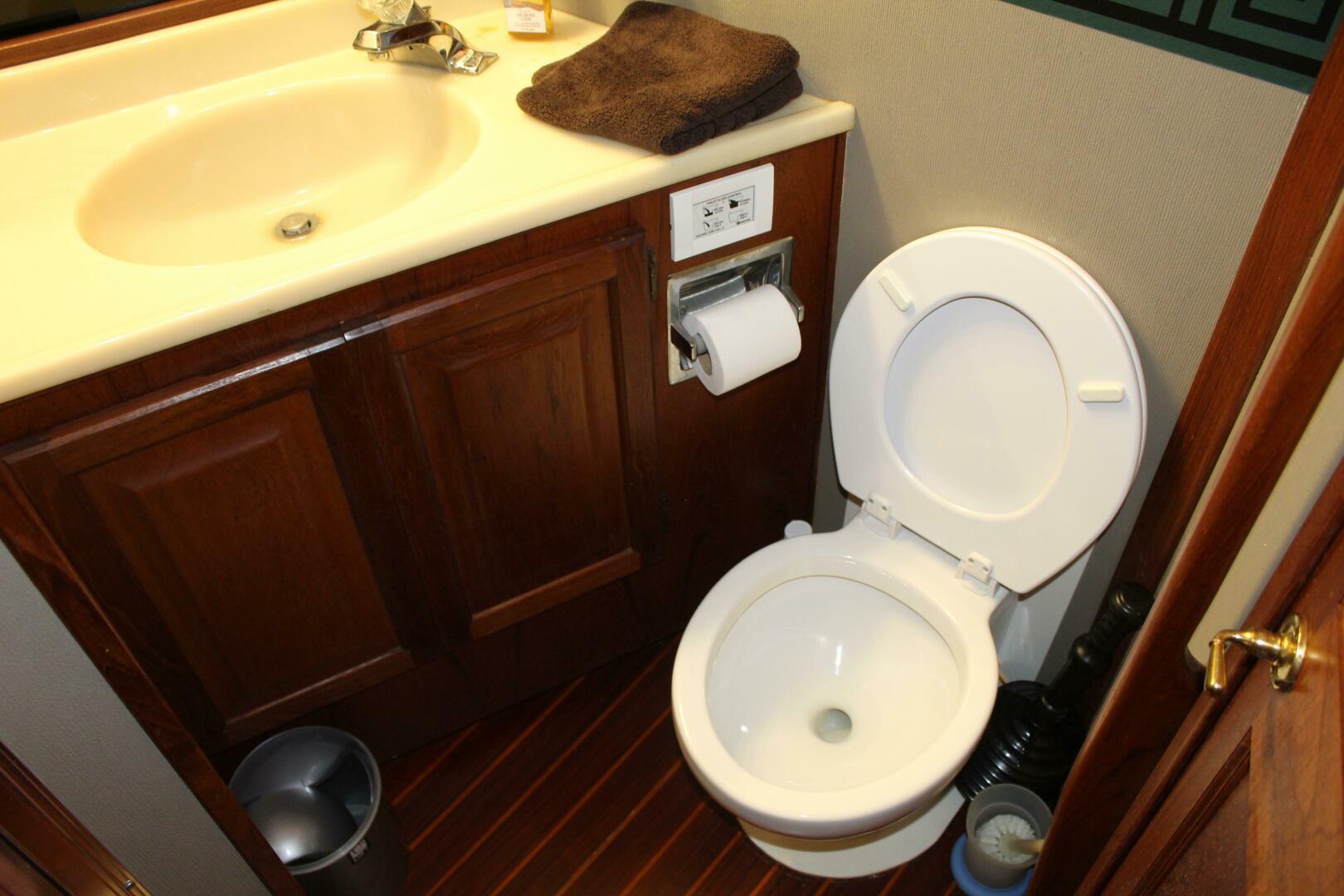 Slide: The Image of Viking 44 Motor Yacht 1986 - 5291347