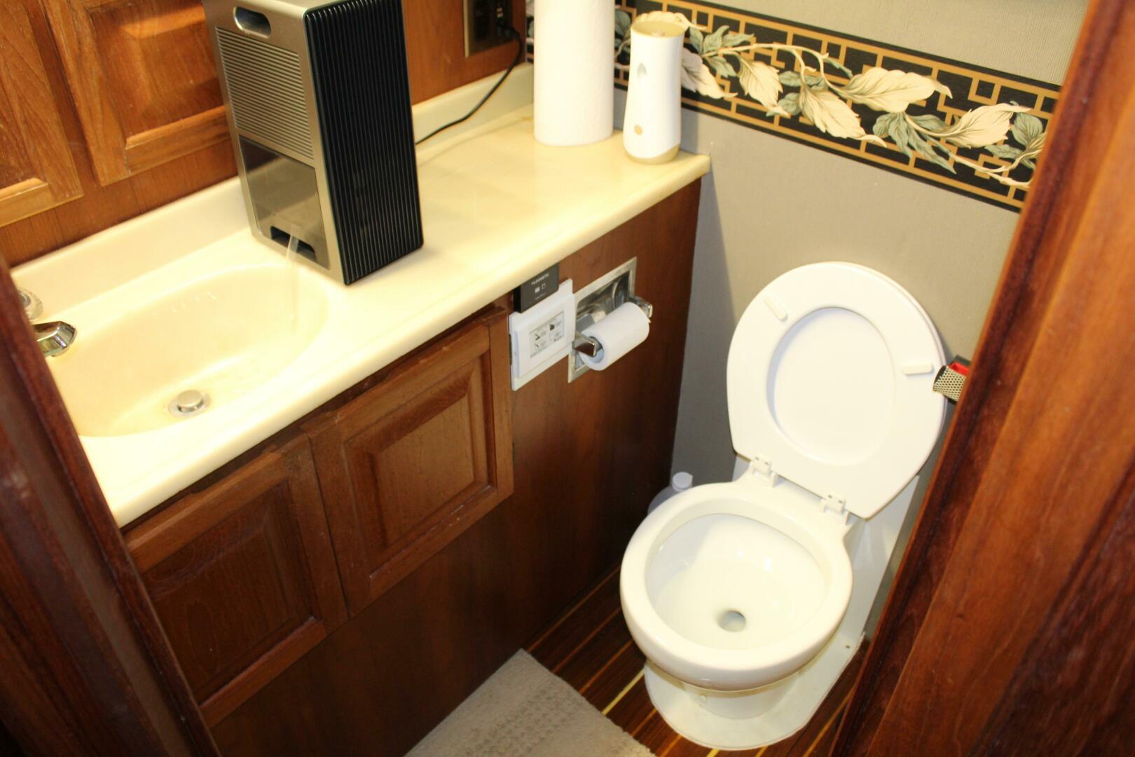 Slide: The Image of Viking 44 Motor Yacht 1986 - 5291348