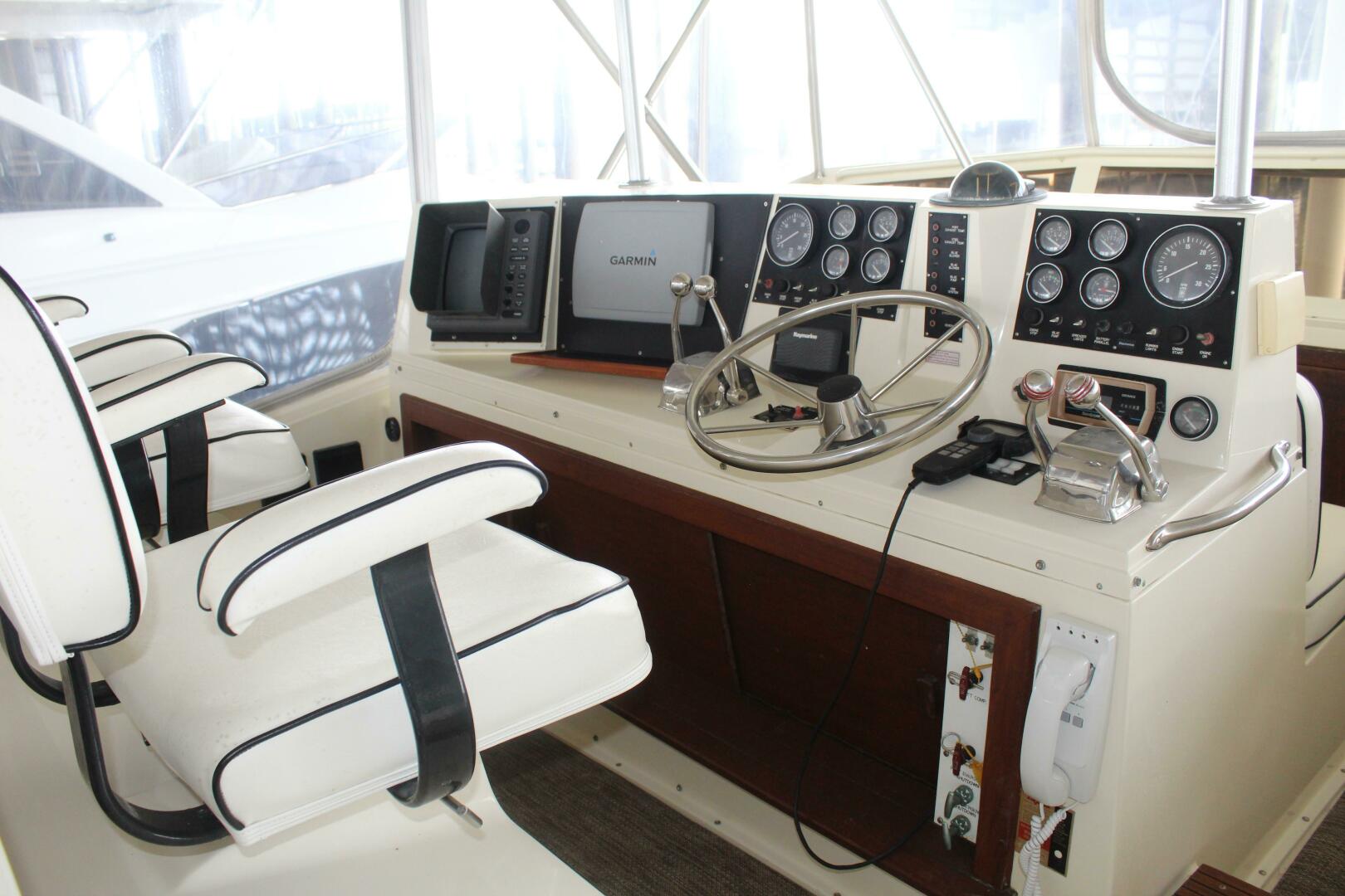 Slide: The Image of Viking 44 Motor Yacht 1986 - 5291350