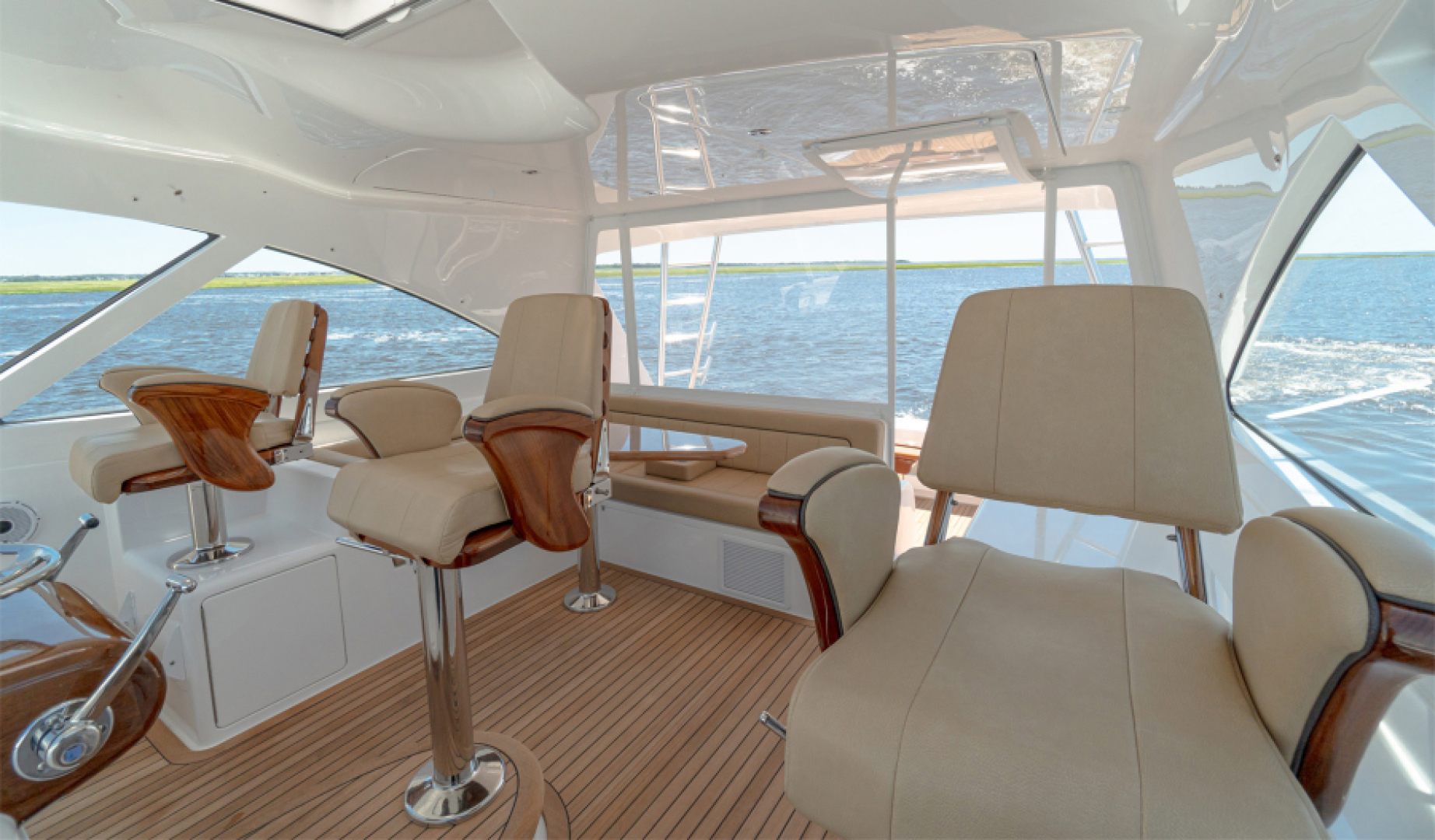 Slide: The Image of 2023 44 Viking Sport Tower Flybridge - 3203523