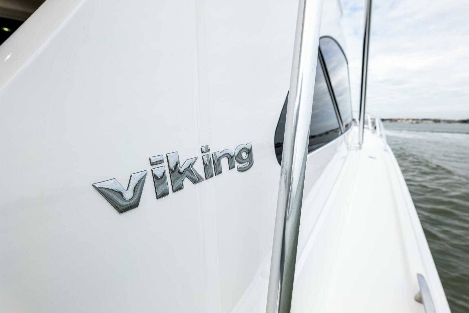 Slide: The Image of 46' Viking 2021 46 Billfish -  - 4954543
