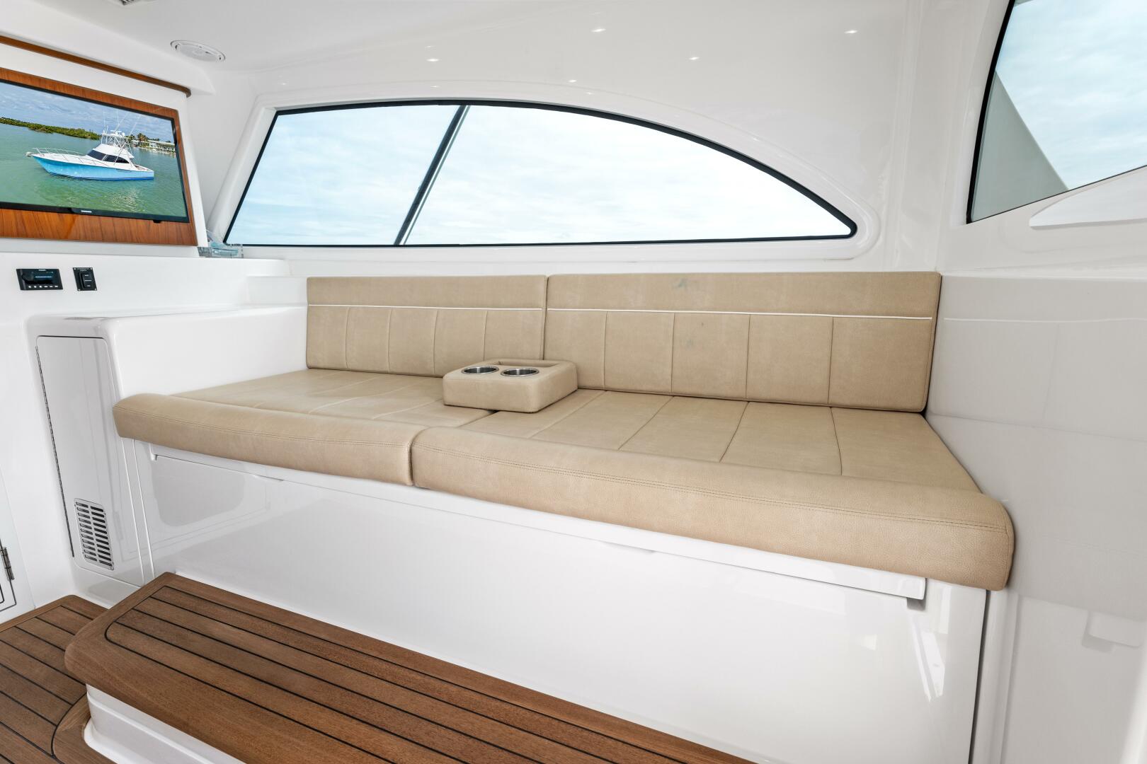 Slide: The Image of 46' Viking 2021 46 Billfish -  - 4954588