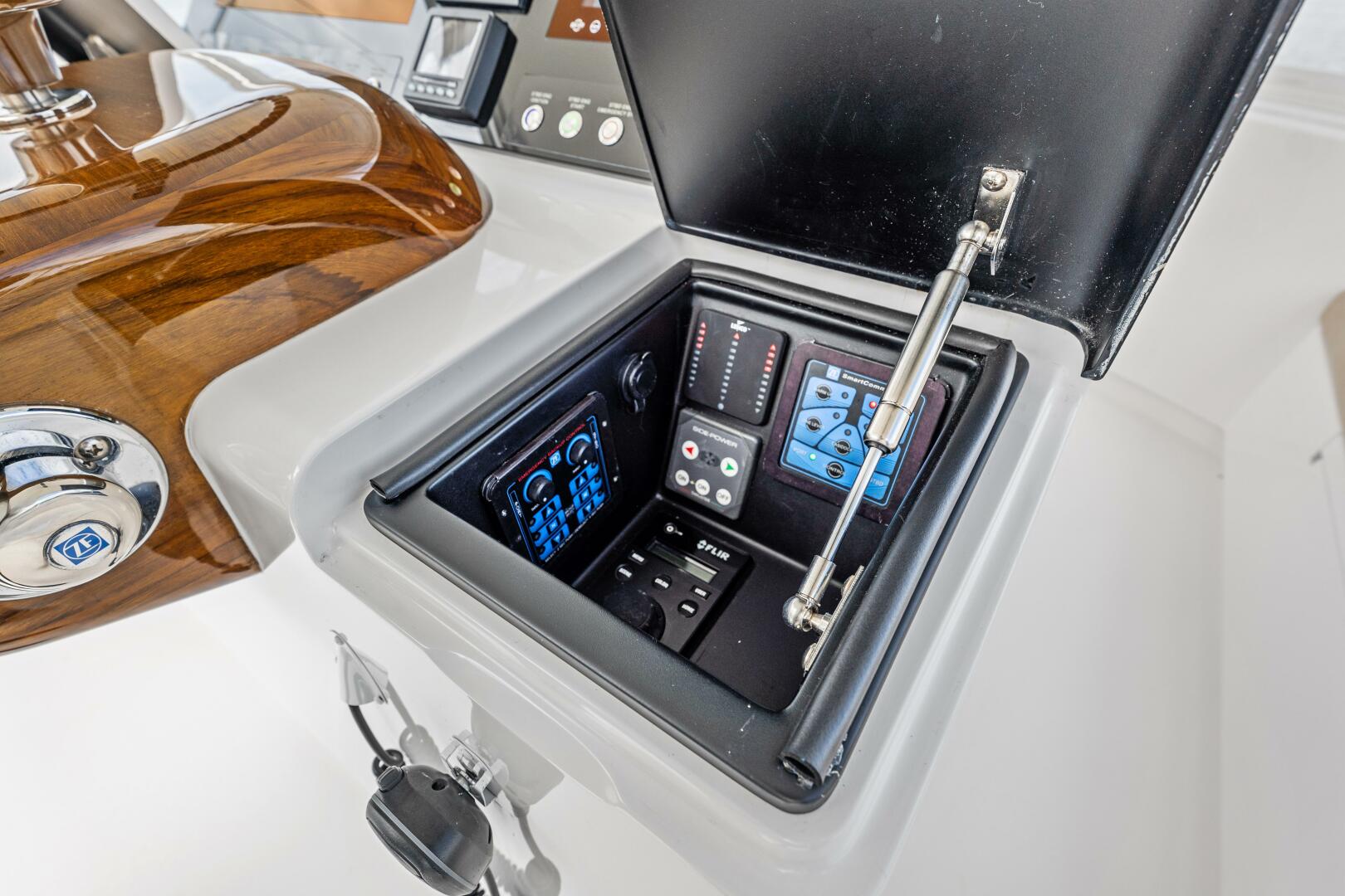 Slide: The Image of 6' Viking 2021 46 Billfish - "Qua - 4954610