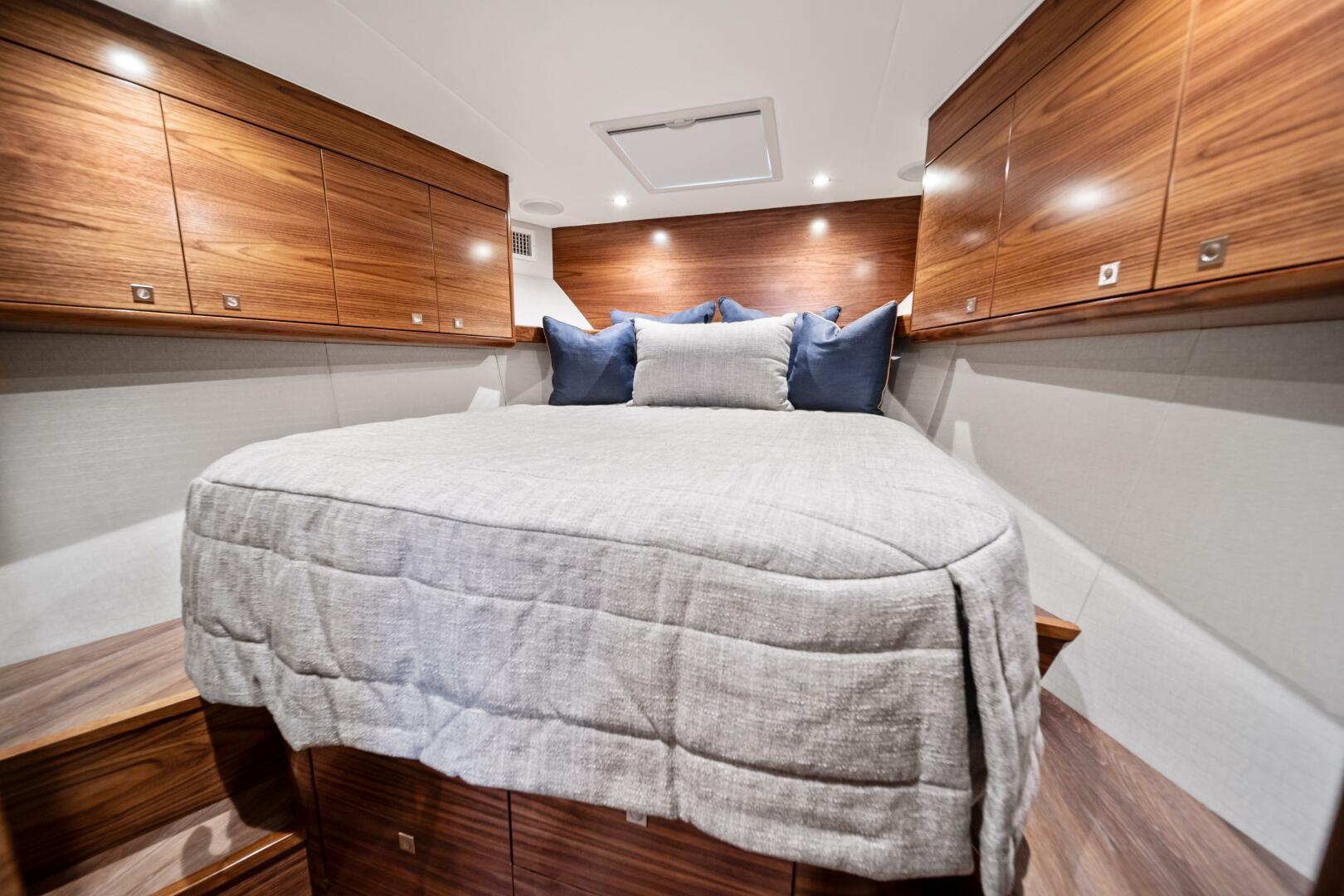 Slide: The Image of 2026 Viking 46 Billfish Master Stateroom - 5474223