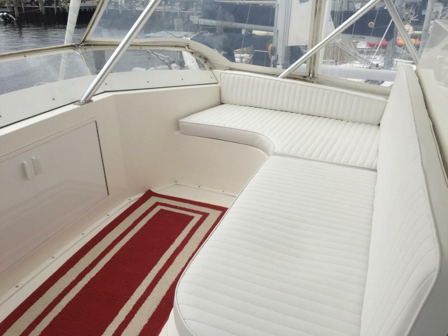 Slide: The Image of Viking 47 Trilogy - Seating 1999 Viking 47 Trilogy - 5029335