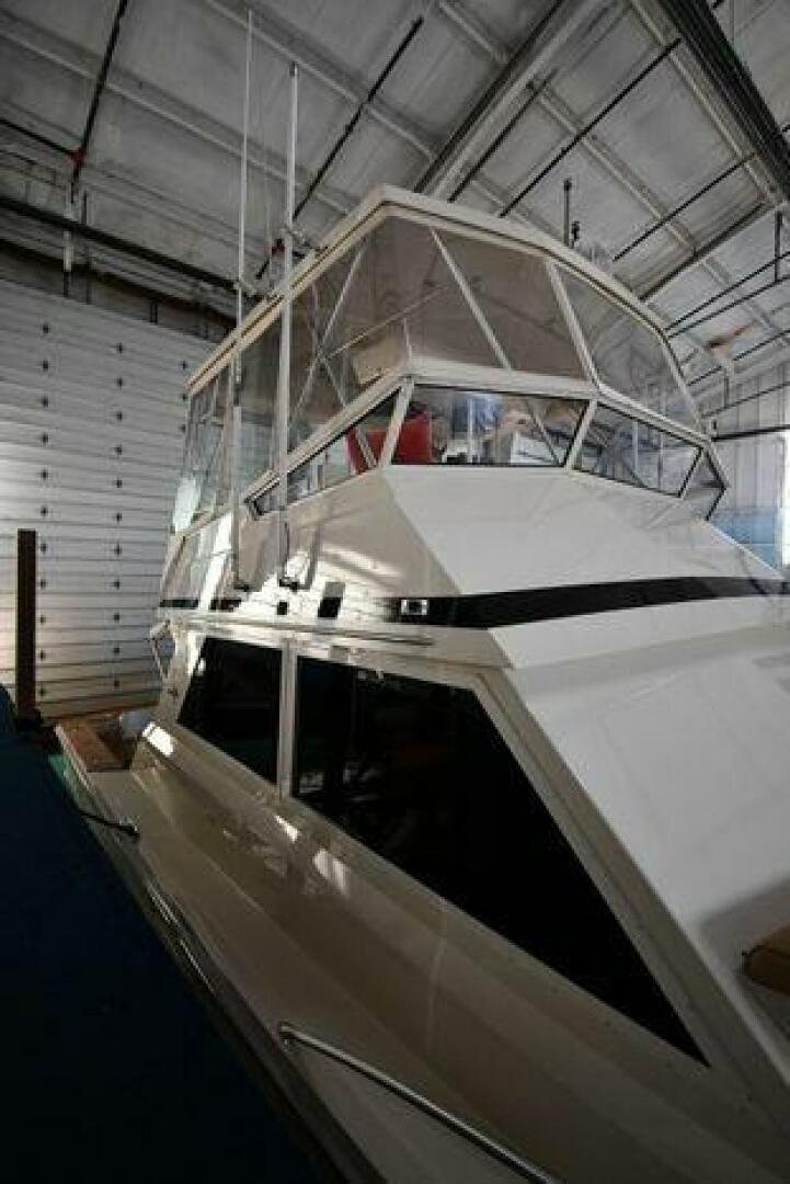 Slide: The Image of Viking 48 Convertible 1988 - 5105914