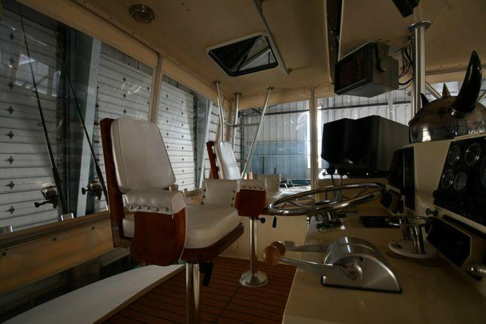 Slide: The Image of Viking 48 Convertible 1988 - 5105949