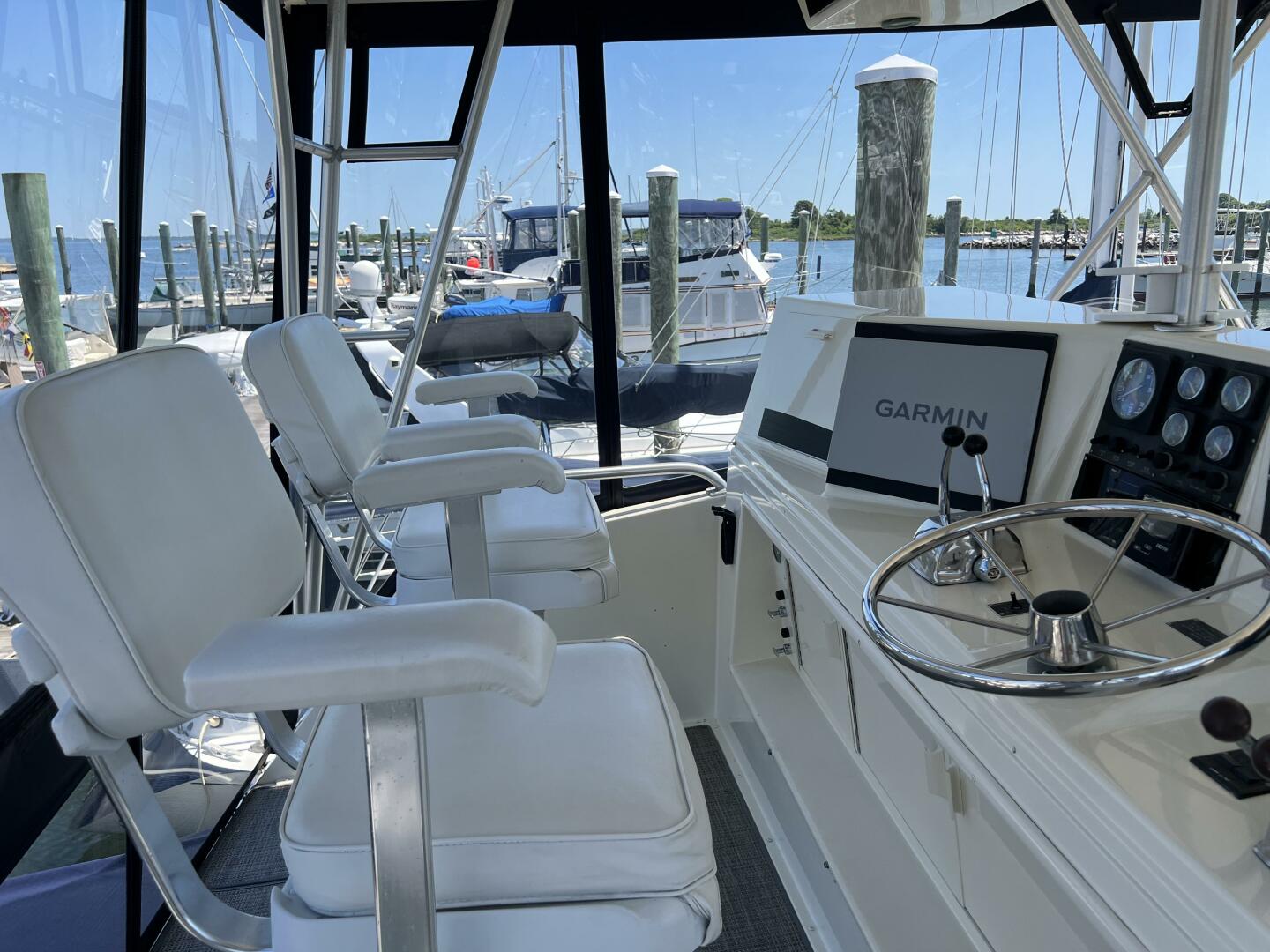 Slide: The Image of Viking 48 Convertible 1990 - 4499950