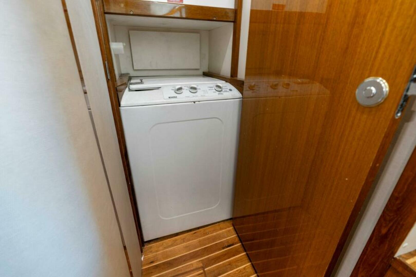 Slide: The Image of 2003 Viking 48 Convertible - 5450493