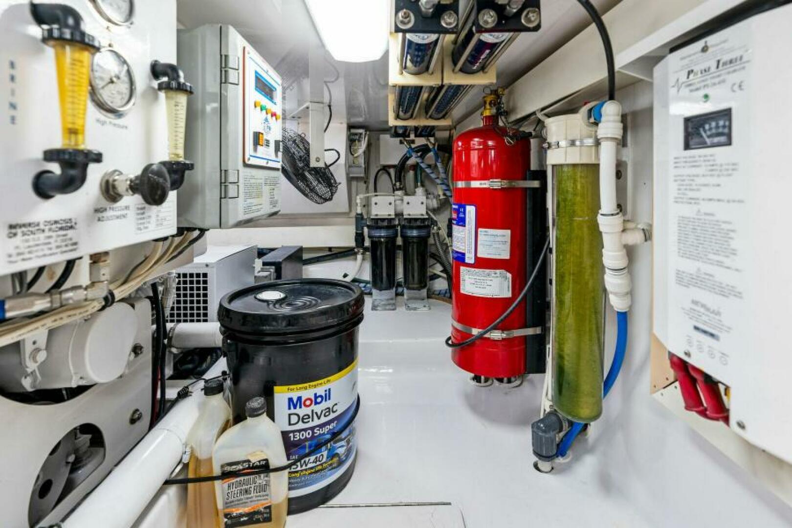 Slide: The Image of 2003 Viking 48 Convertible - 5450496