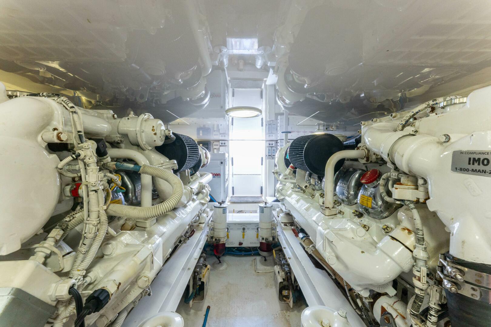 Slide: The Image of 2004 Viking 48 Convertible - 5350830