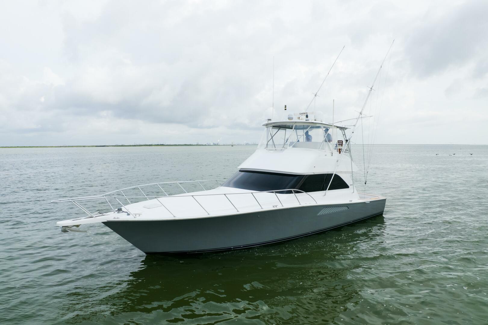 Slide: The Image of 2004 Viking 48 Convertible - 5350836
