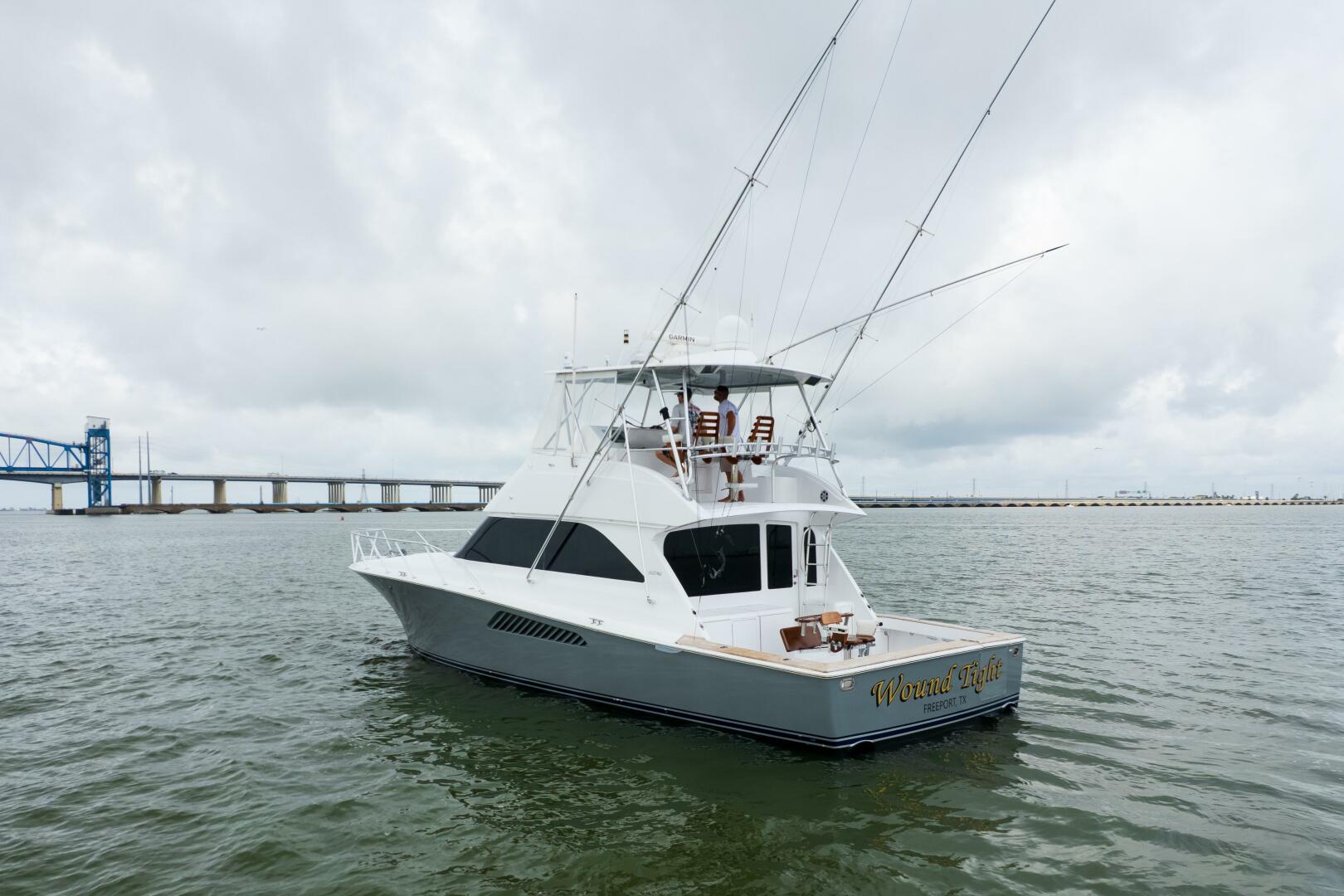 Slide: The Image of 2004 Viking 48 Convertible - 5350840