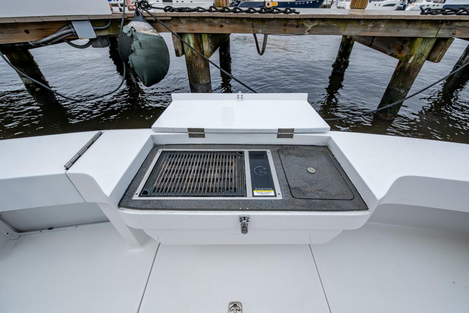 Slide: The Image of 2001 Viking 50 Convertible Overcharged - 5024141