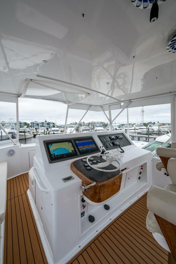 Slide: The Image of 2001 Viking 50 Convertible Overcharged - 5033991