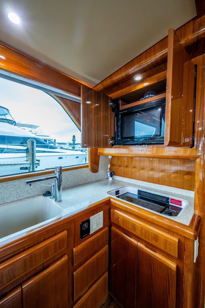 Slide: The Image of 2001 Viking 50 Convertible Overcharged - 5033996