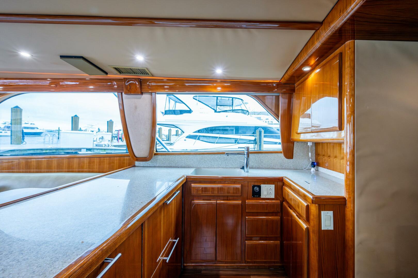 Slide: The Image of 2001 Viking 50 Convertible Overcharged - 5033999