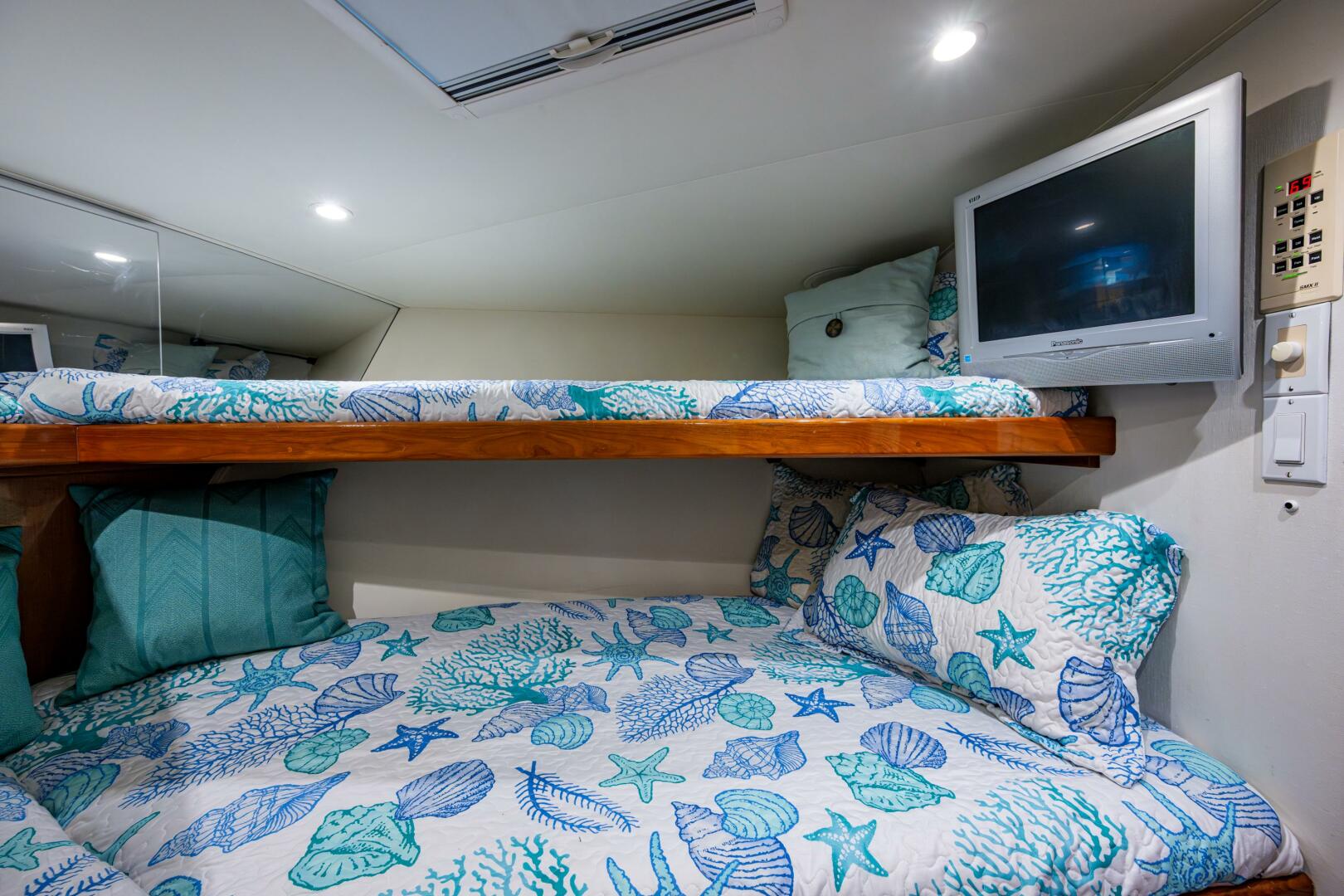 Slide: The Image of 2001 Viking 50 Convertible Overcharged - 5034020