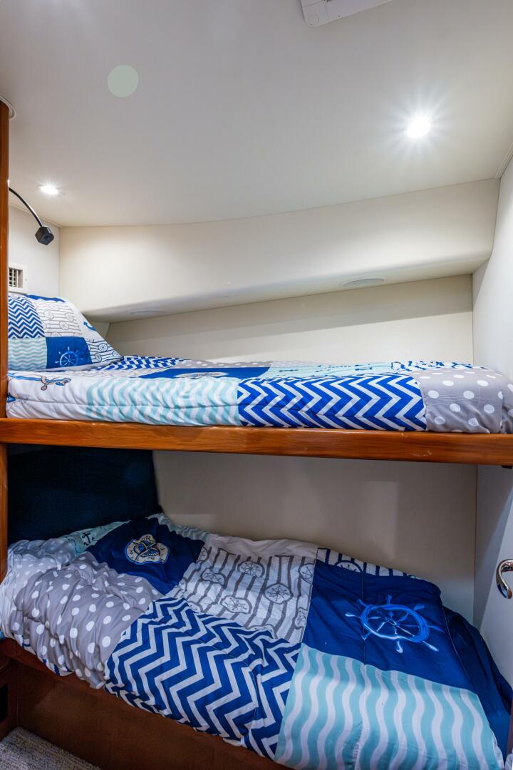 Slide: The Image of 2001 Viking 50 Convertible Overcharged - 5034023