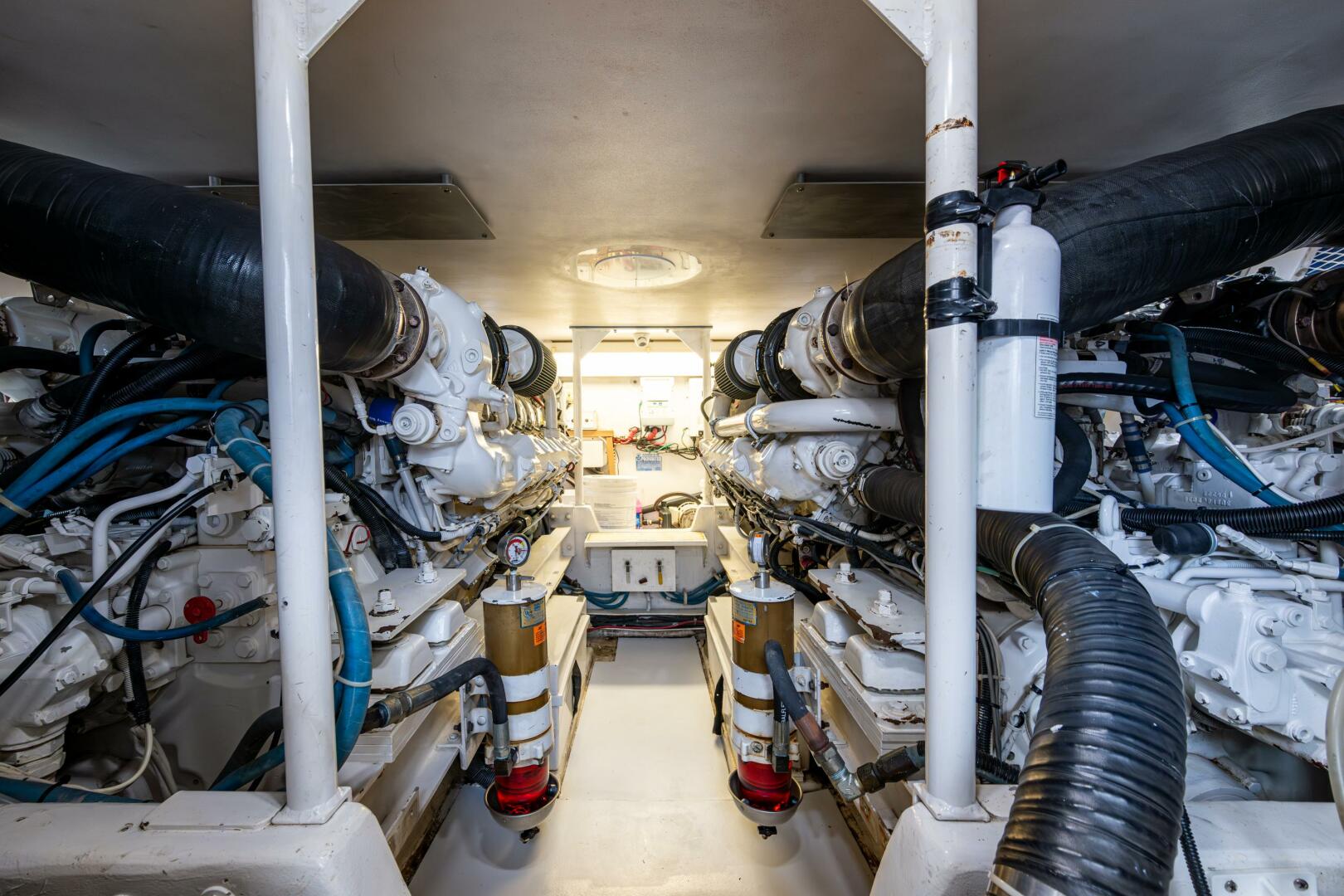 Slide: The Image of 2001 Viking 50 Convertible Overcharged - 5034034