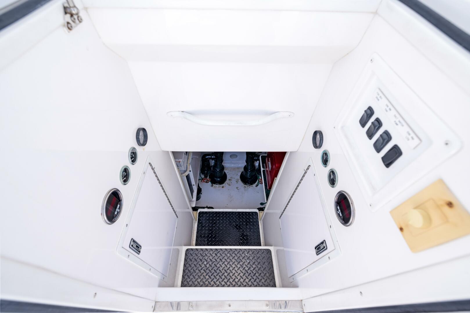 Slide: The Image of 2004 Viking 52 Convertible  - 4569139