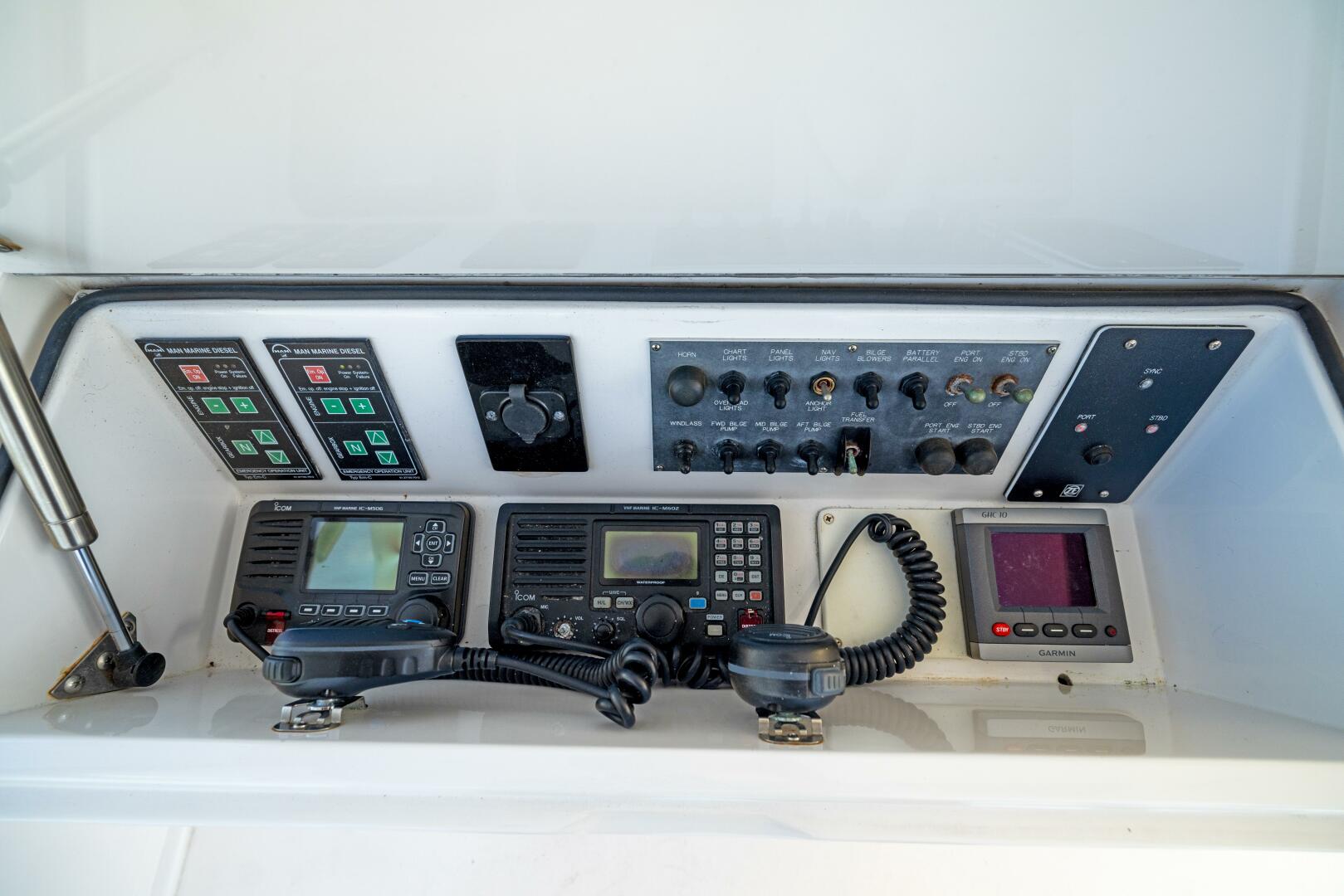 Slide: The Image of 2004 Viking 52 Convertible  - 4569166
