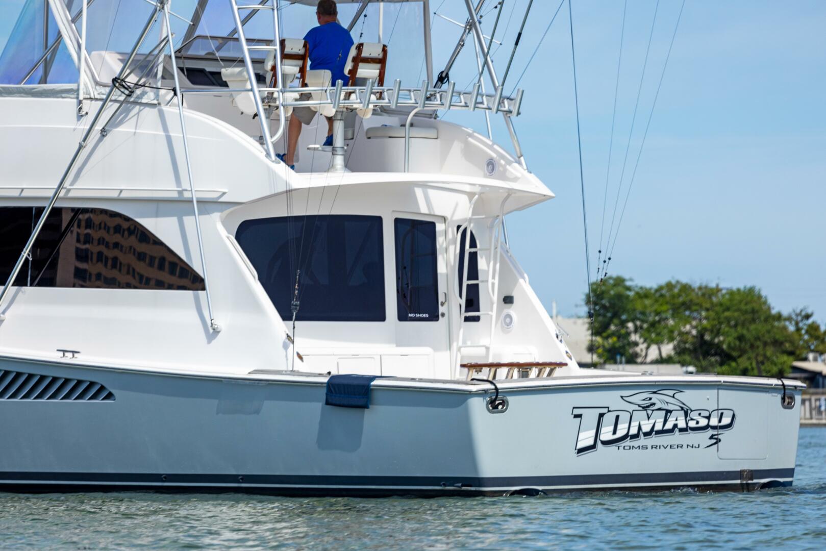 Slide: The Image of 2004 Viking 52 Convertible  - 4569175