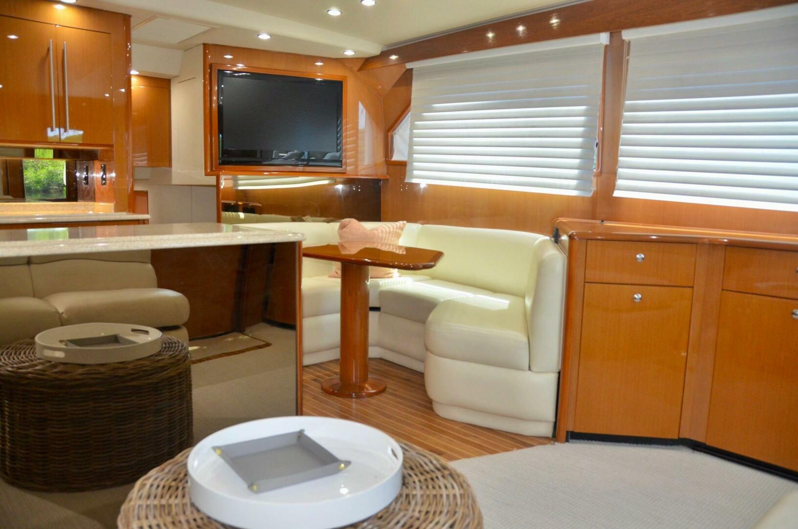 Slide: The Image of 2004 Viking 52 Convertible - 4500113