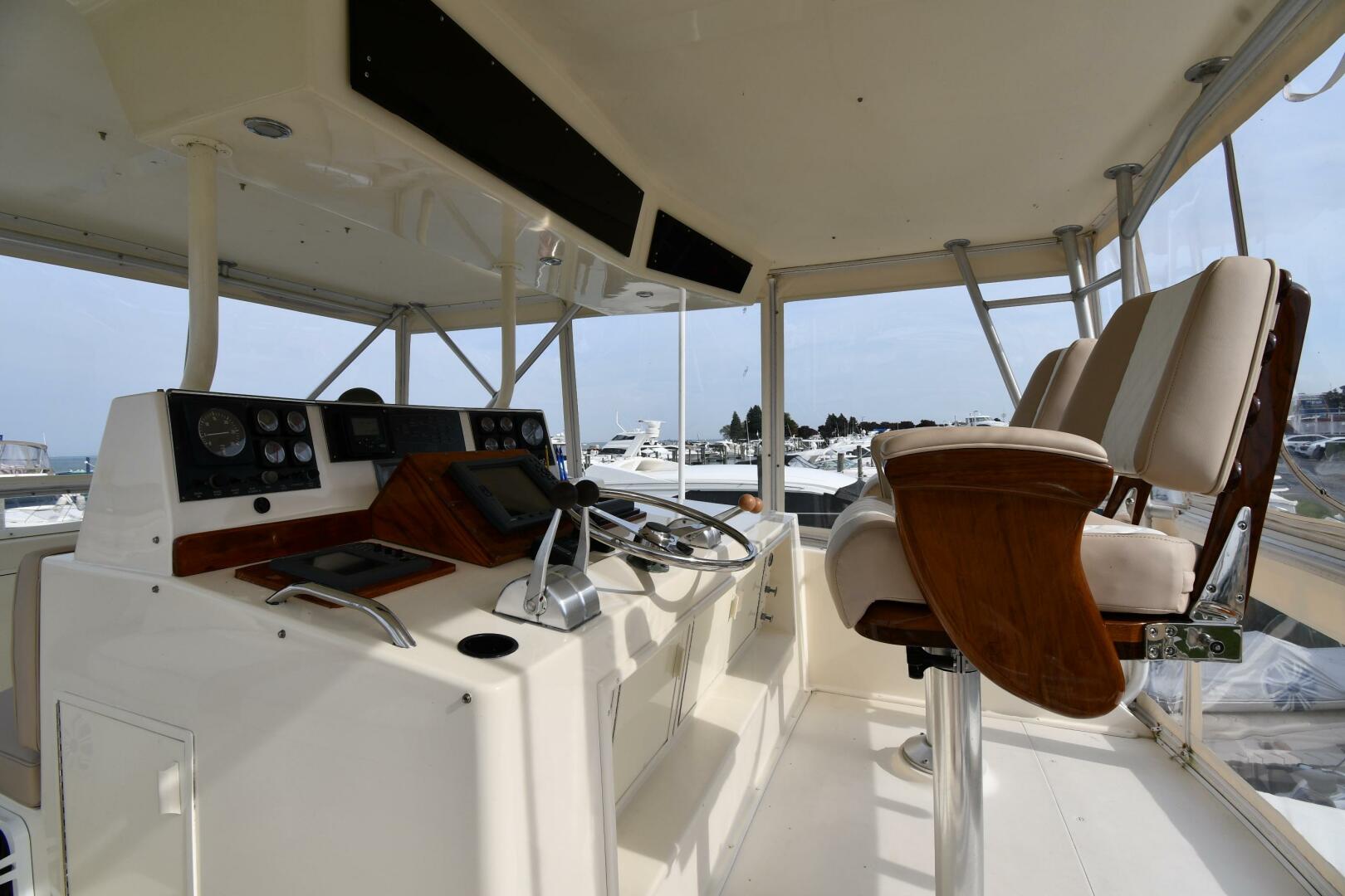 Slide: The Image of Viking 53 Convertible 1990 - 4877644