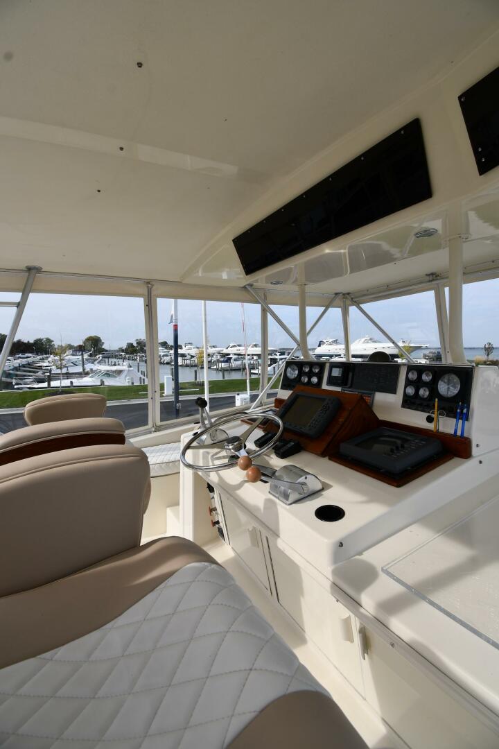 Slide: The Image of Viking 53 Convertible 1990 - 4877647