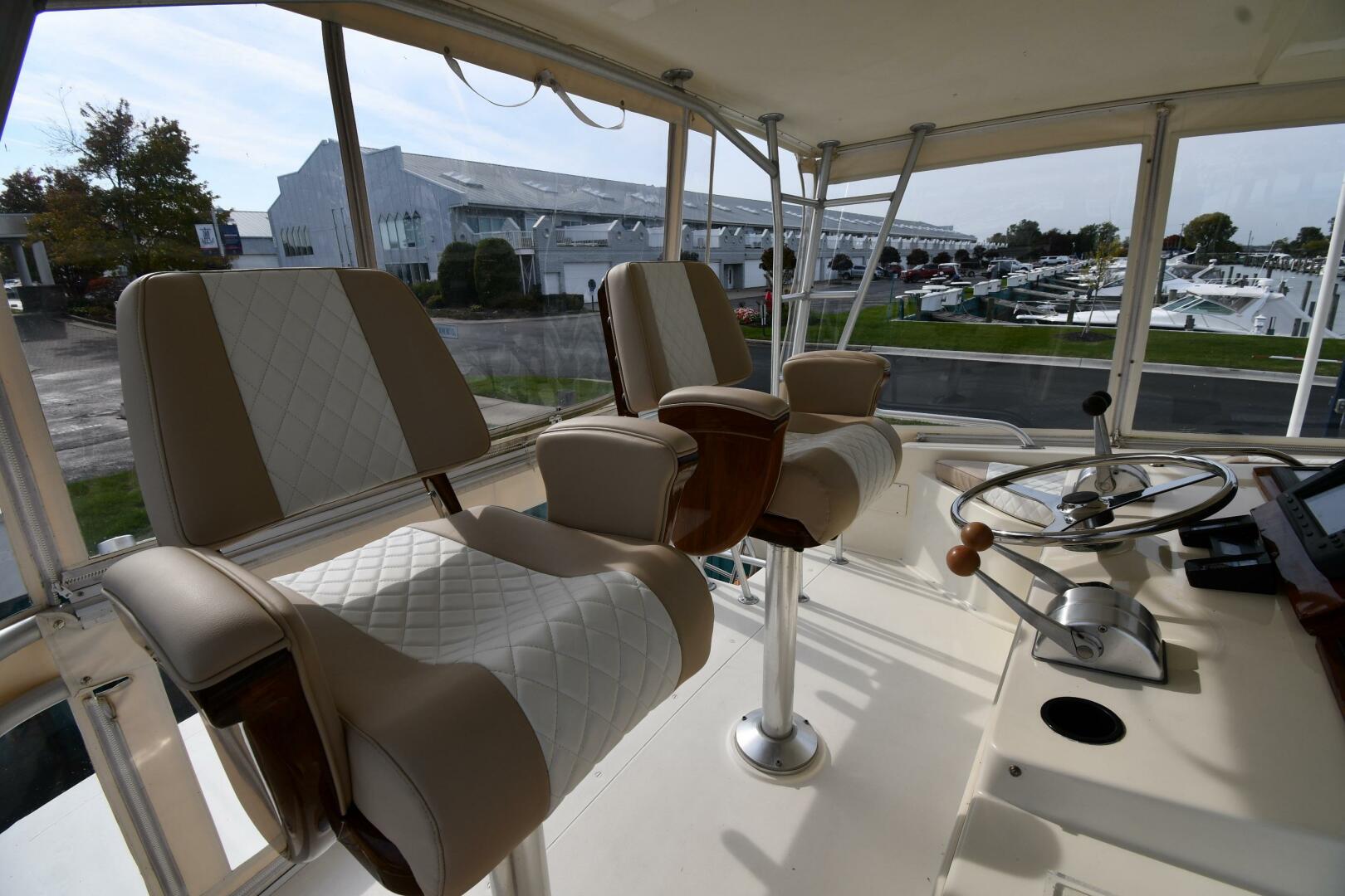 Slide: The Image of Viking 53 Convertible 1990 - 4877648