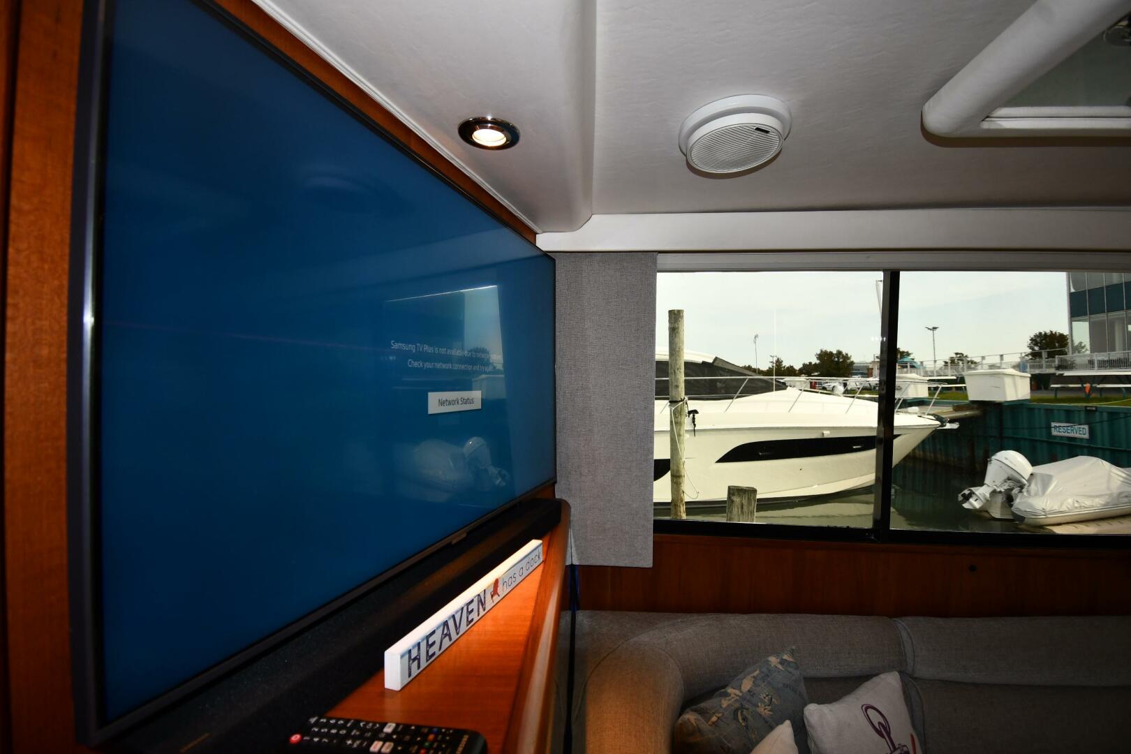 Slide: The Image of Viking 53 Convertible 1990 - 4877705