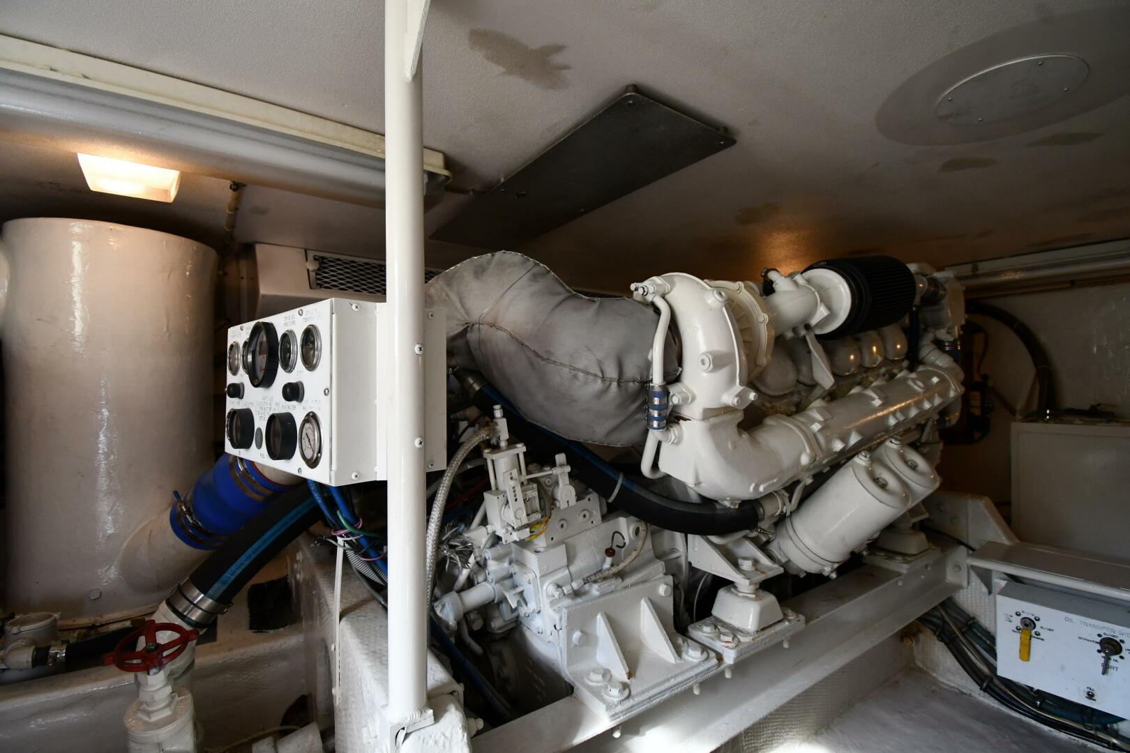 Slide: The Image of Viking 53 Convertible 1990 - 4877712