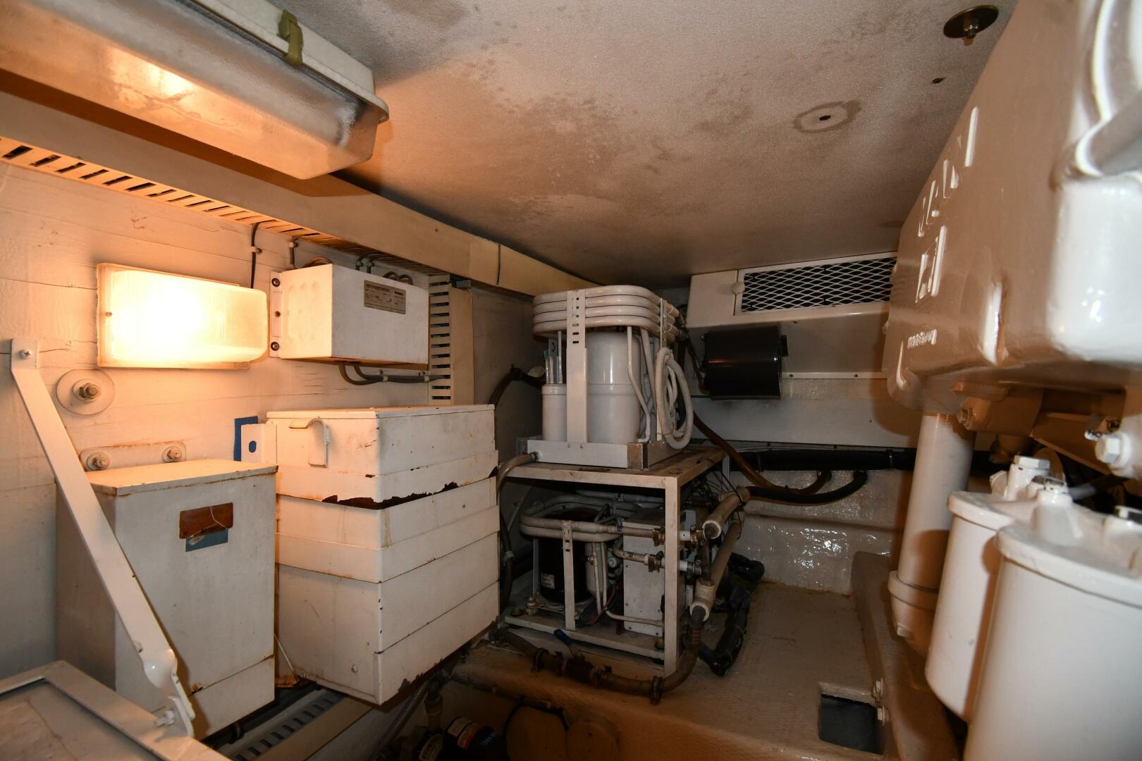 Slide: The Image of Viking 53 Convertible 1990 - 4877719